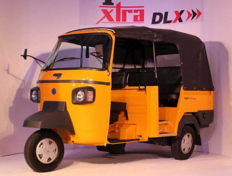 Piaggio Ape XTRA DLX CNG Auto Rickshaw
