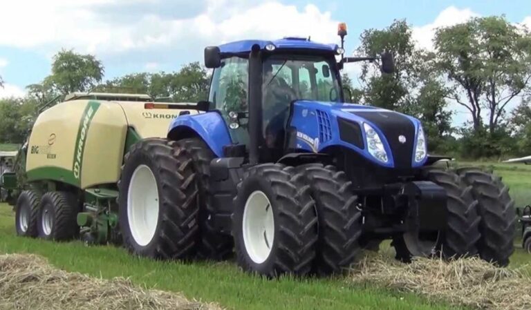 New Holland T8.360 Tractor