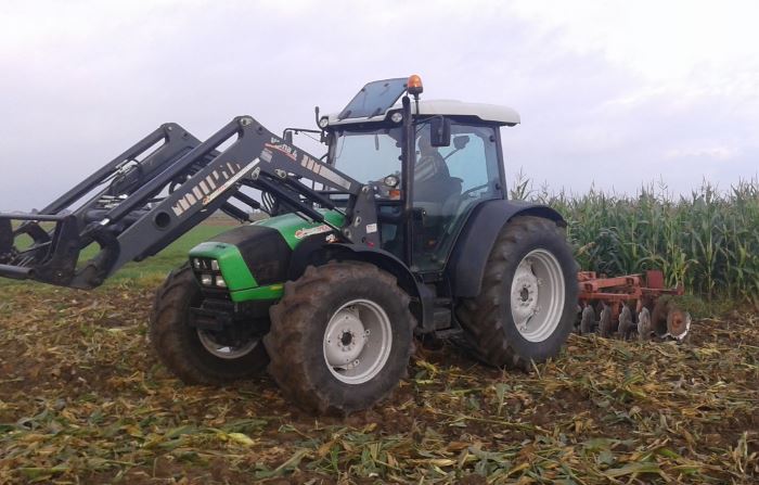 DEUTZ-FAHR Agrofarm 420 Tractor Specs, Price & Review 2024