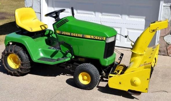 John Deere LX176 Price, Specs, Review & Engine Features