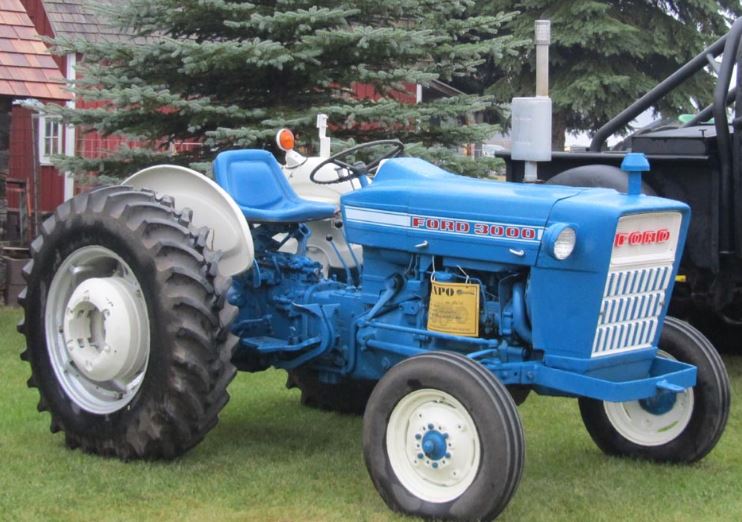 Ford 3000 Tractor Overview