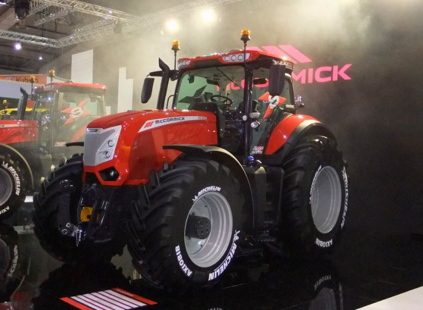 McCORMICK X8 Tractors Prospekt von 09/2016 in englisch L 72 