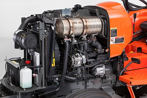 Kubota L3800 Compact Tractor Engine