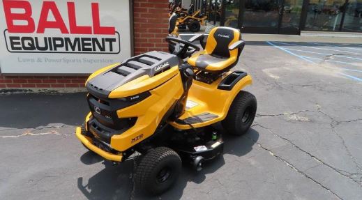 Cub Cadet XT2 Enduro Series Lawn Tractors