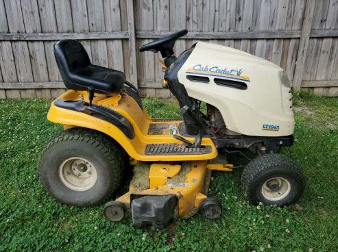 Cub Cadet LT1045