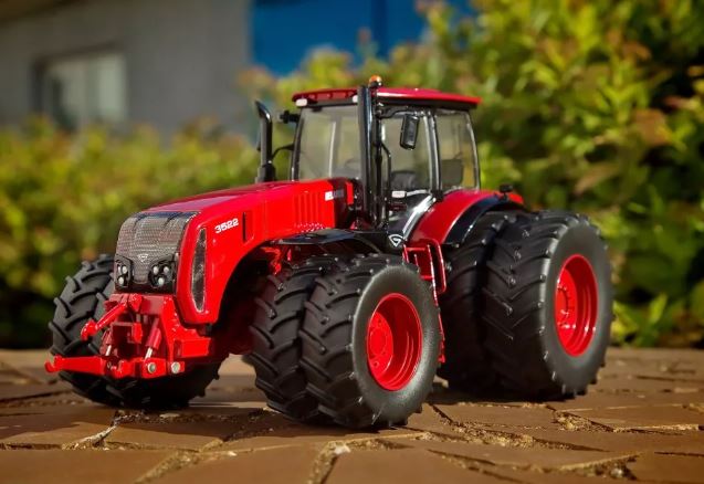 BELARUS 3522 Tractor