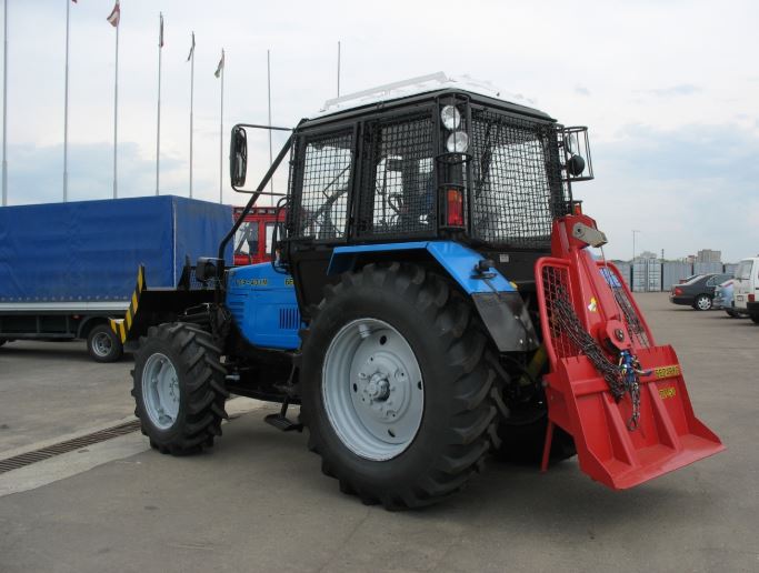 BELARUS TTR-411.1 Skidding Tractor