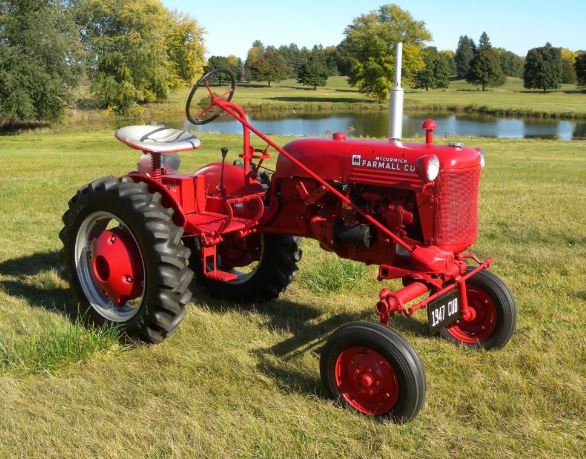 Farmall Cub