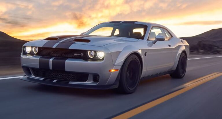 Dodge Challenger Hellcat Specs